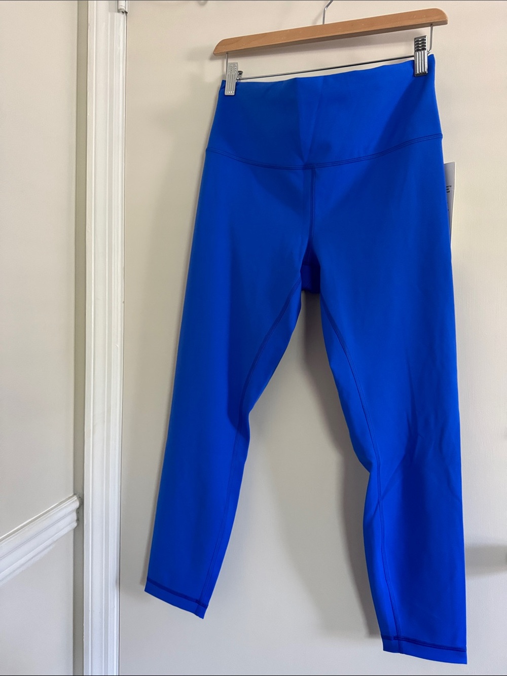 Lululemon Wunder Train High-Rise Tight 25"
Cerulean Blue size 12 NWT
